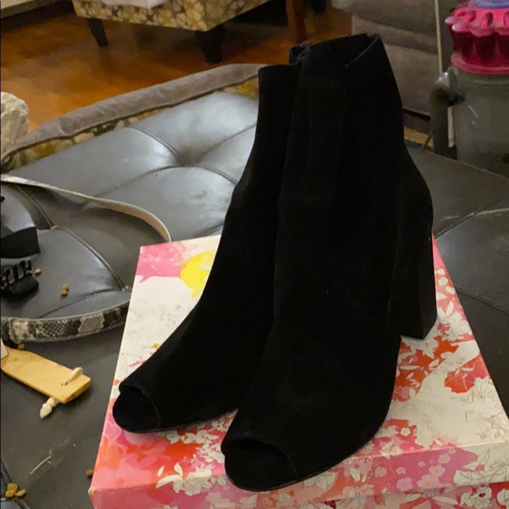 Black boots